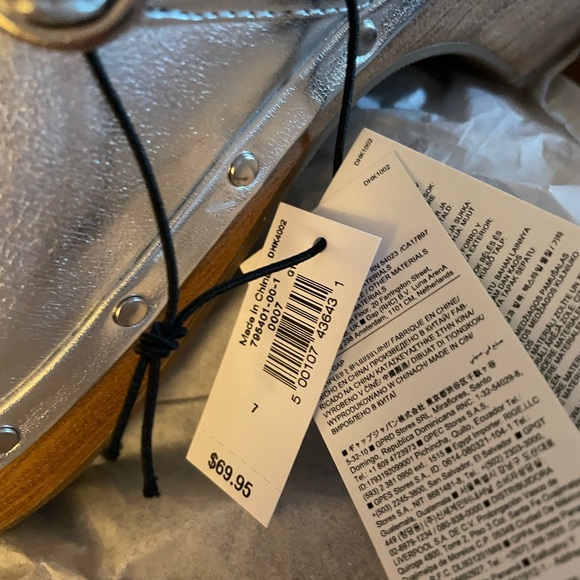 NIB silver vegan leather clogs w/strap detail - Picture 5 of 5